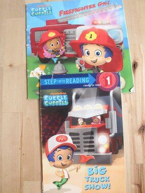 Set of 2 Bubble Guppies Paperback Books